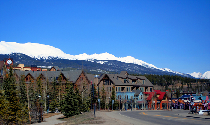 Downtown Breckenridge Colorado Shopping and Restaurants